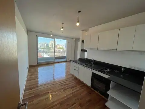 Monoambiente luminoso en Villa Mitre c/ Pileta, parrilla laundry y sum