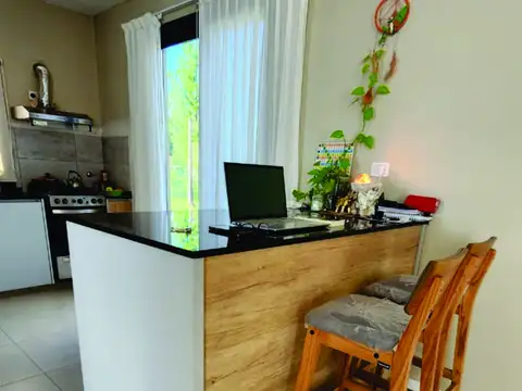 Casa 5 ambientes con 1 baño