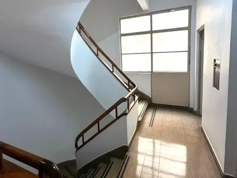 Oficina en Alquiler en Monserrat, $ 400.000