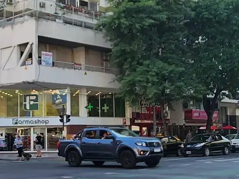 VENTA PISO EXCLUSIVO DE OFICINAS ENTRE RIOS Y AV. PELLEGRINI