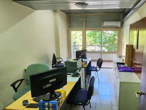 Entre Ríos 1600, Piso 1