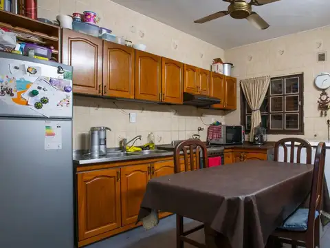 VENTA CASA 3 DORMITORIO CON COCHERA