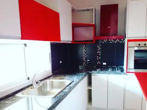 ALQUILER Casa B° Cerrado Villa Retiro 2 dorm, patio, cochera