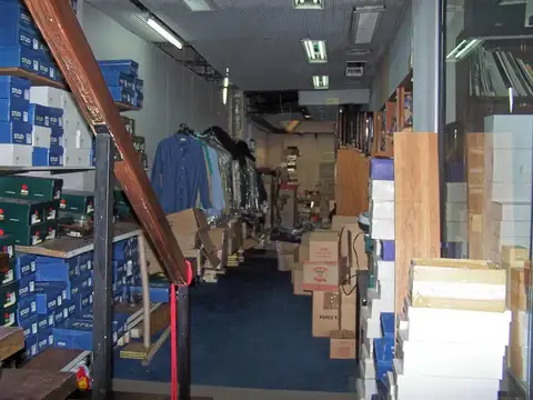 Oficina 6 ambientes con 2 baños