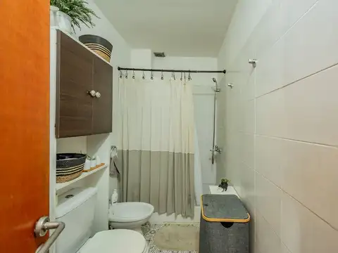 Depto Tipo Casa en Venta con 1 cocheras