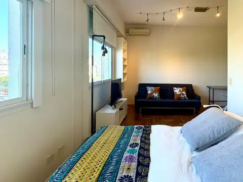 Alquiler monoambiente luminoso al frente, corto o largo plazo- RETIRO.