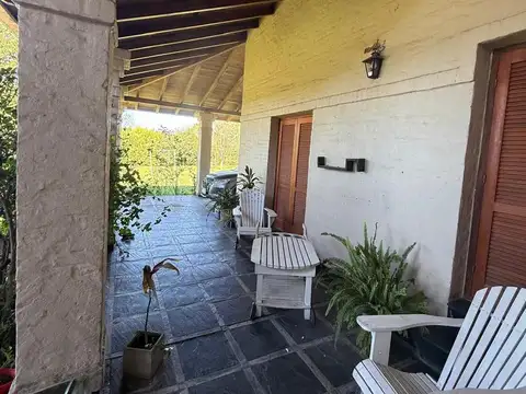 Casa 7 ambientes con 4 baños