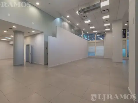 Local en Alquiler en Catalinas, USD 28.000