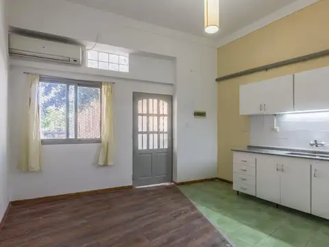 Depto Tipo Casa en Alquiler de 1 dormitorio