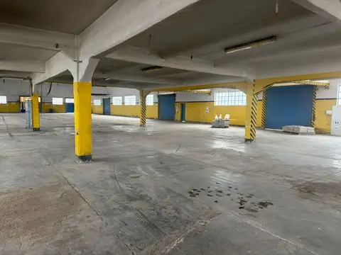 Alquiler Galpón 1700m2-Predio 7500m2 c/ Oficina