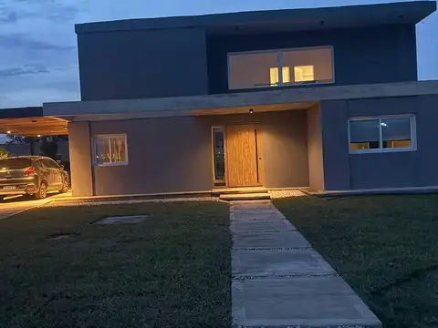 Casa alquiler Barrio El Ensueño 1ra quincena febrero 2026 4 amb piscina