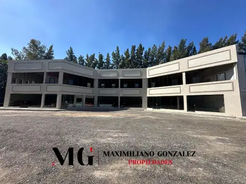 Oficina en Alquiler con 1 cochera