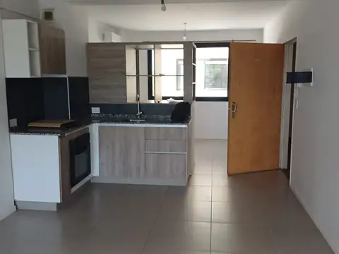 Departamento en alquiler en Monte Castro
