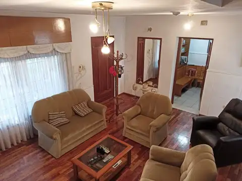 Casa en Venta en Alberdi, USD 190.000