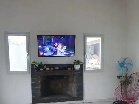 Venta de Casa 4 amb garage zona Los Pinares