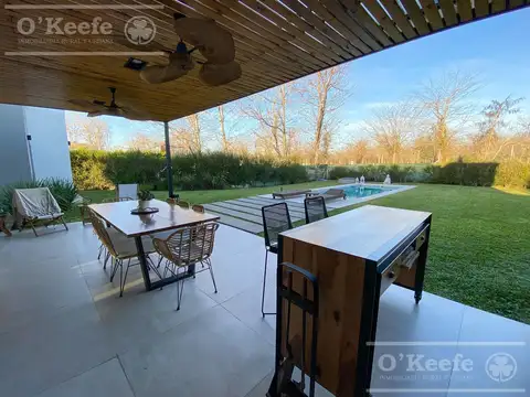 Casa 5 ambientes con 2 baños