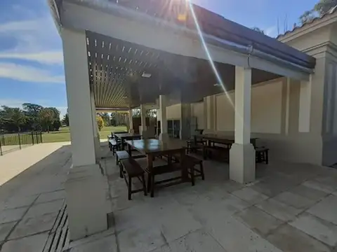 Terreno en Venta en Los Pinares Country Club, USD 49.000