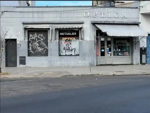 Local en  San Martín