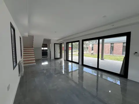 EN VENTA - CASA 2 DORMITORIOS UNIDAD 2 - TIERRA DE SUEÑOS 3