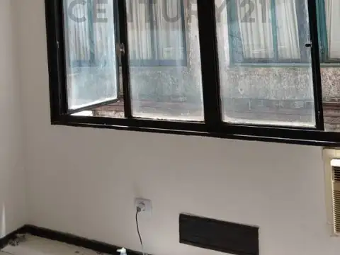 Oficina en Venta 25 años