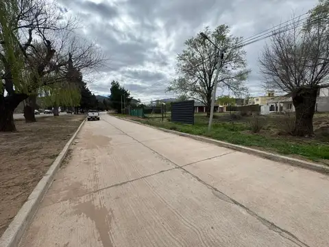 Terreno en Venta en Juana Koslay, USD 75.000