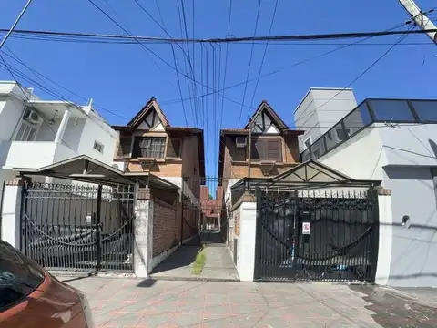 Venta duplex 2½ amb Sin Expensas Mucha luz y sol PATIO c/ PARRILLA