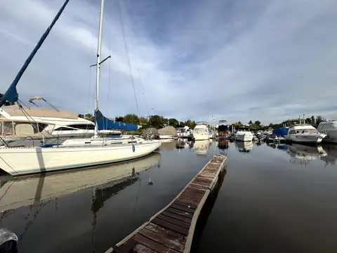 Casa 6 ambientes con 3 baños
