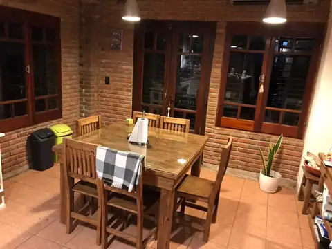 Casa en Venta en Villa Gobernador Udaondo, USD 165.000