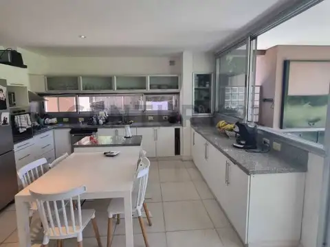 Casa en Alquiler en El Encuentro, USD 4.700