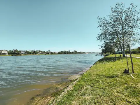 Terreno en Venta 21  mts Frente