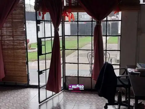 Venta casa Atalaya 3 ambientes