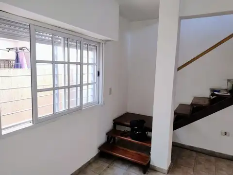 Depto Tipo Casa en Venta 19 años