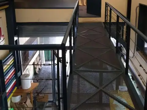 Galpon en Venta 7  mts Frente