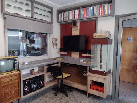 Av 12 de octubre 2200