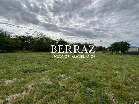 Terreno en Venta en Manzanares, USD 85.000