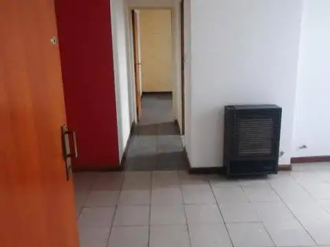 Alem al 100, Monte Grande