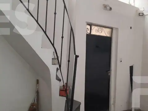 Depto Tipo Casa en Alquiler de 4 ambientes