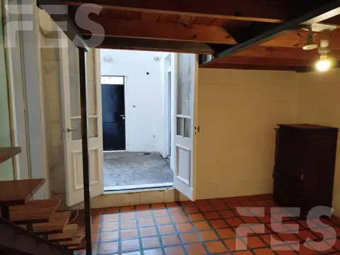 Depto Tipo Casa 4 ambientes con 2 baños