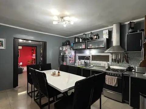 Casa en zona céntrica de Garin