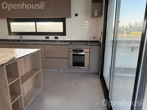 VENTA CASA EN SAN PABLO EN 2 PLANTAS CON PISCINA