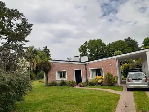 Casa 3 ambientes con 2 baños