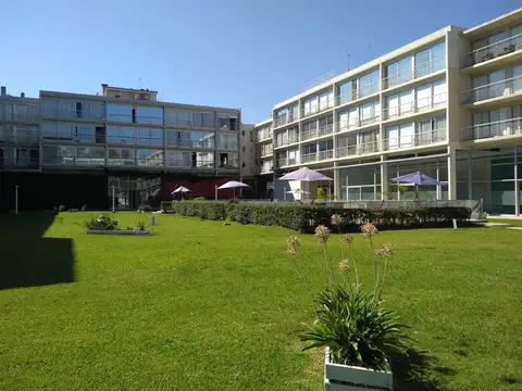 Panamericana km 49,5, Edificio Concord Zafiro 100