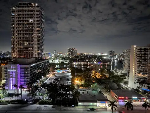 South Ocean Drive, Hollywood 3901