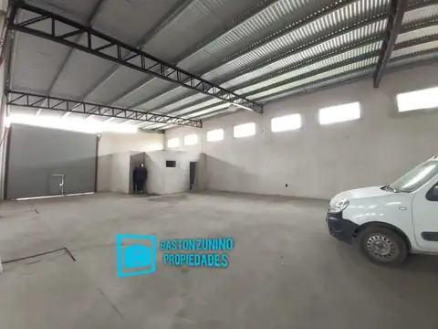 Galpon en Venta en Mercedes, USD 120.000