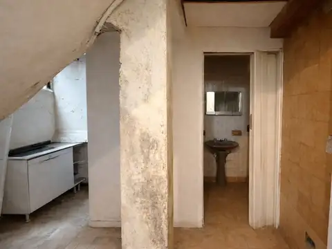 Local en Venta 66 años