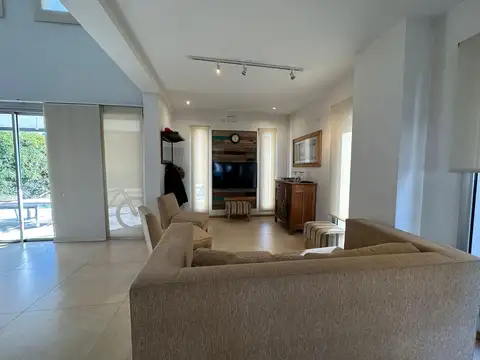 Casa en Venta 1 año