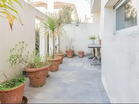 Casa en Venta en Barrio Parque Leloir, USD 320.000