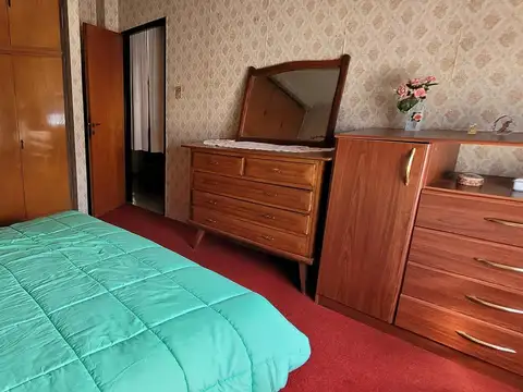 Depto Tipo Casa 4 ambientes con 2 baños