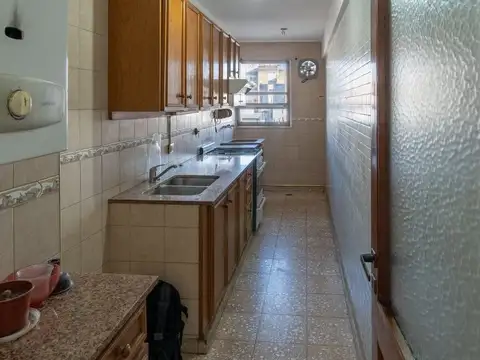 Departamento 4 ambientes con 2 baños