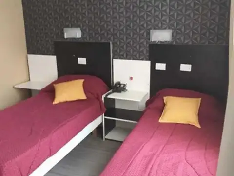 Av Fortunato De La Plaza 1800